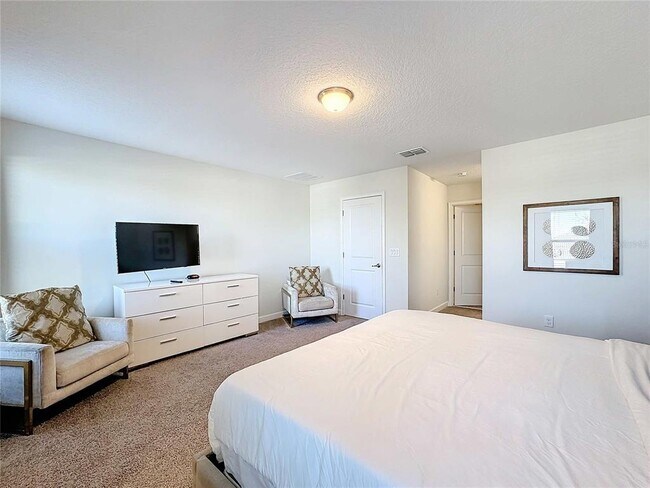 Building Photo - 1589 Flange Dr