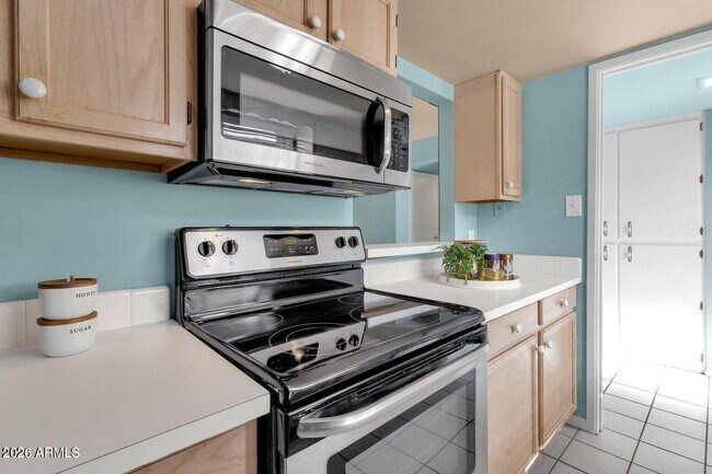 Building Photo - 4701 N 68th St