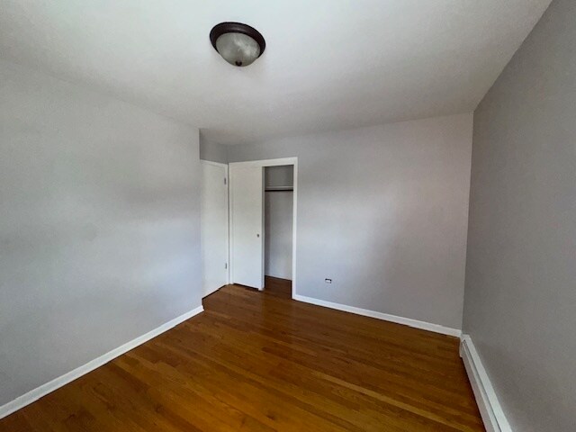 Building Photo - 9781 Ivanhoe Ave