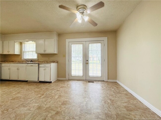 Building Photo - 289 Ramona Dr