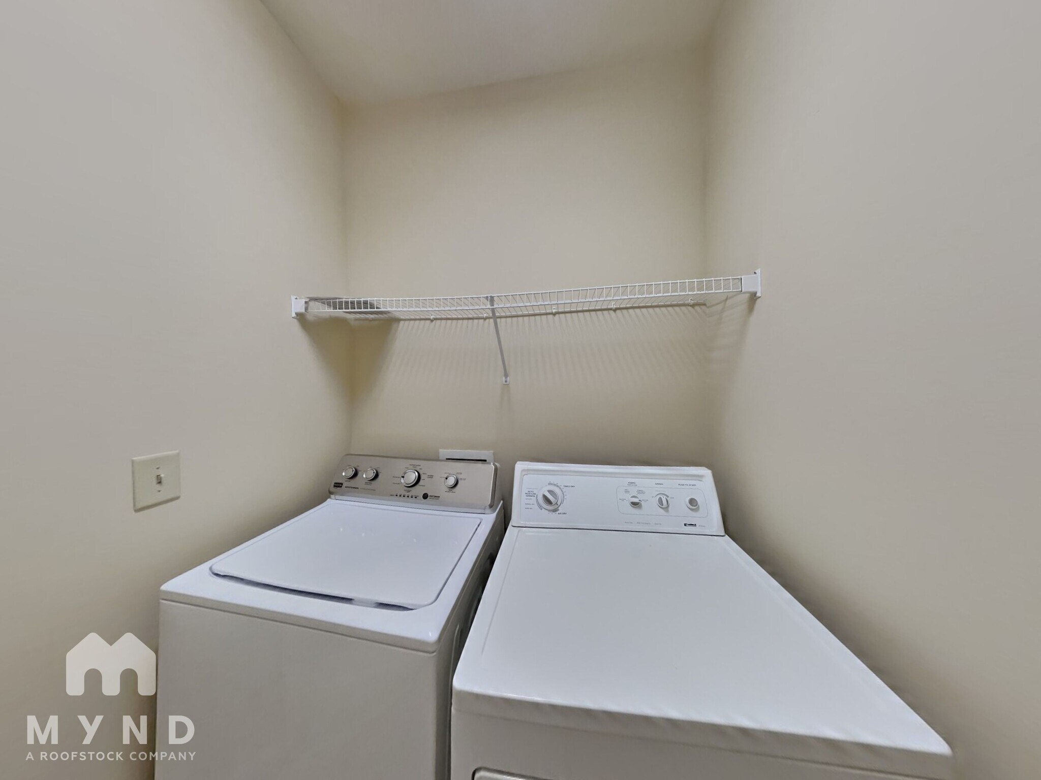 Building Photo - 3020 Eltham Pl