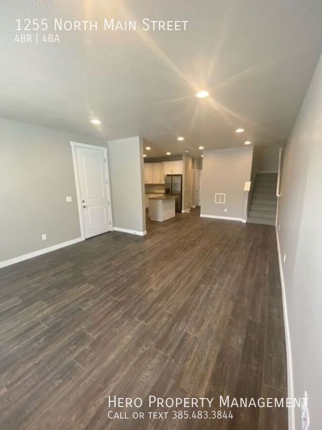 Building Photo - Beautiful Bountiful Townhome!!!