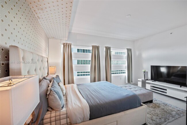 Building Photo - 1040 Biscayne Blvd