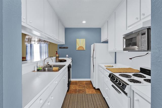 Building Photo - 3310 Darby Ln