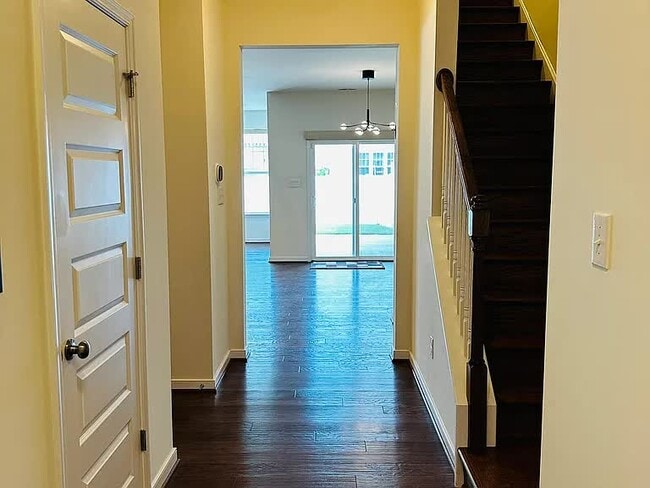 Building Photo - 5604 Benoni Ct