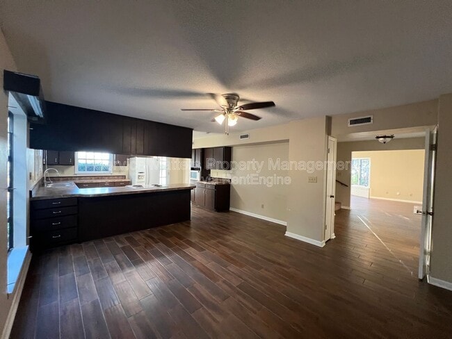 Building Photo - 1708 Briza Del Mar Dr