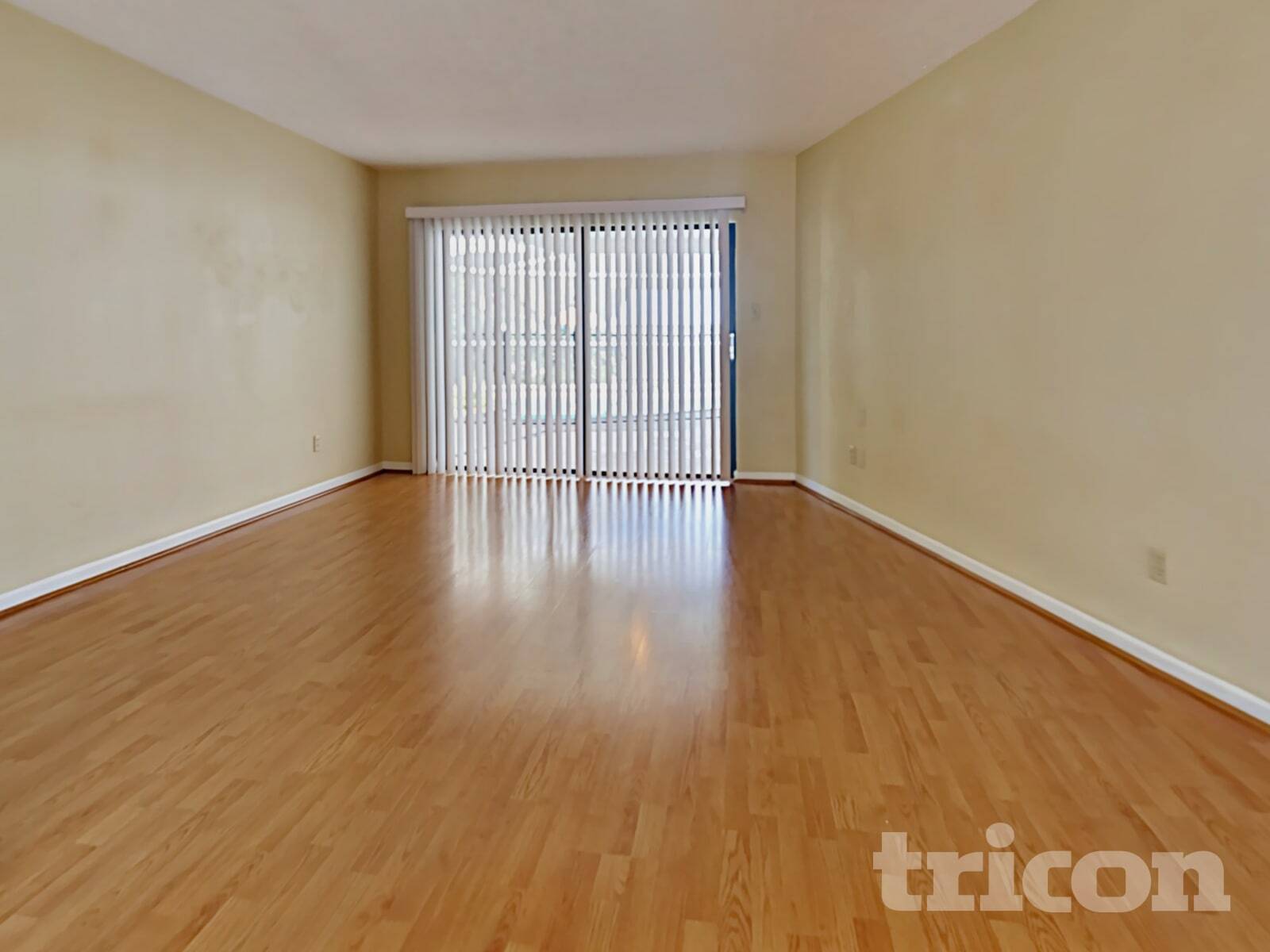 Building Photo - 610 Oakmoss Dr