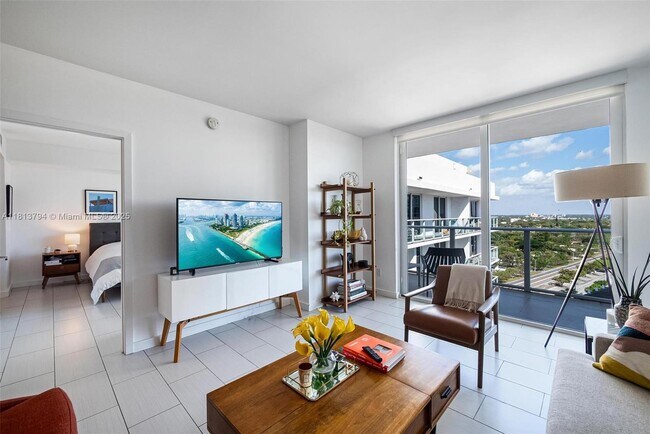 Primary Photo - 4250 Biscayne Blvd