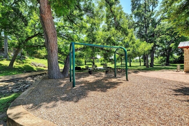 Building Photo - 3112 Freemont St