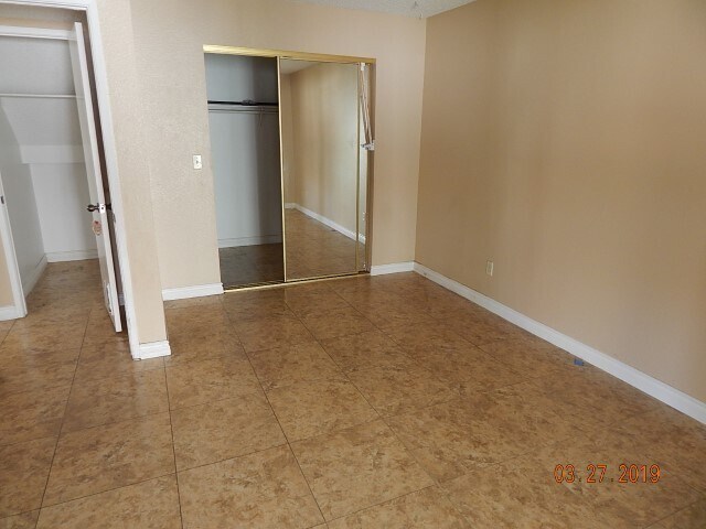 Building Photo - Wonderful 3 Bedroom, 2 Story Home near Summerlin!