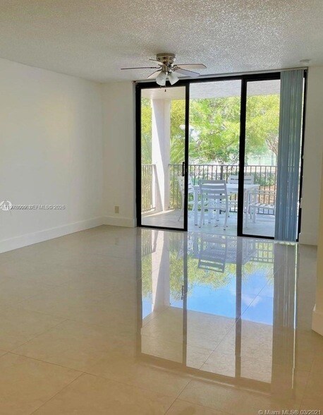 Building Photo - 10131 W Sunrise Blvd