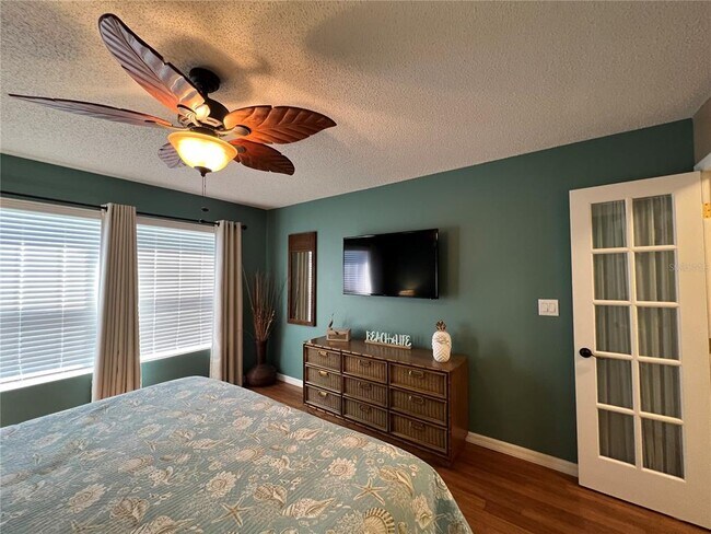 Building Photo - 6100 Bahia Del Mar Cir