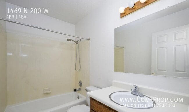 Building Photo - 1469 N 200 W St