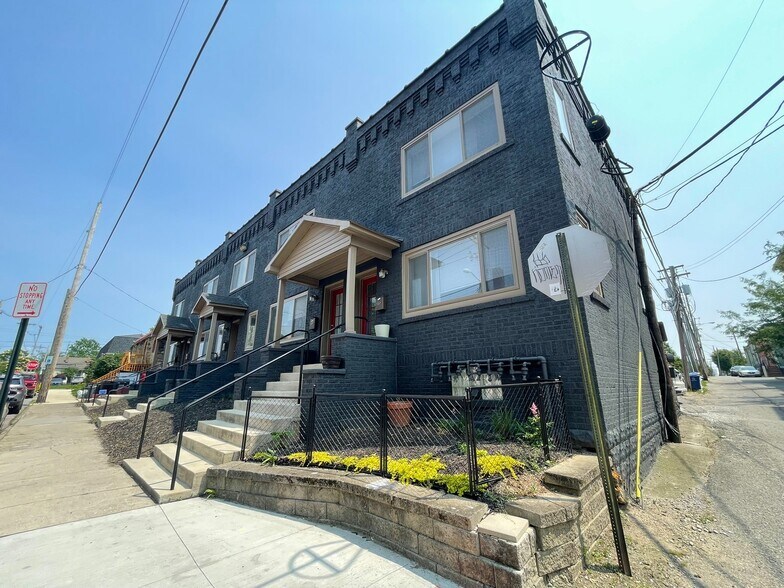 Building Photo - 115 E 9th Ave