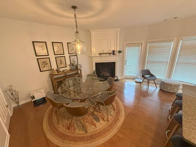 Building Photo - 3659 Chicago St NW