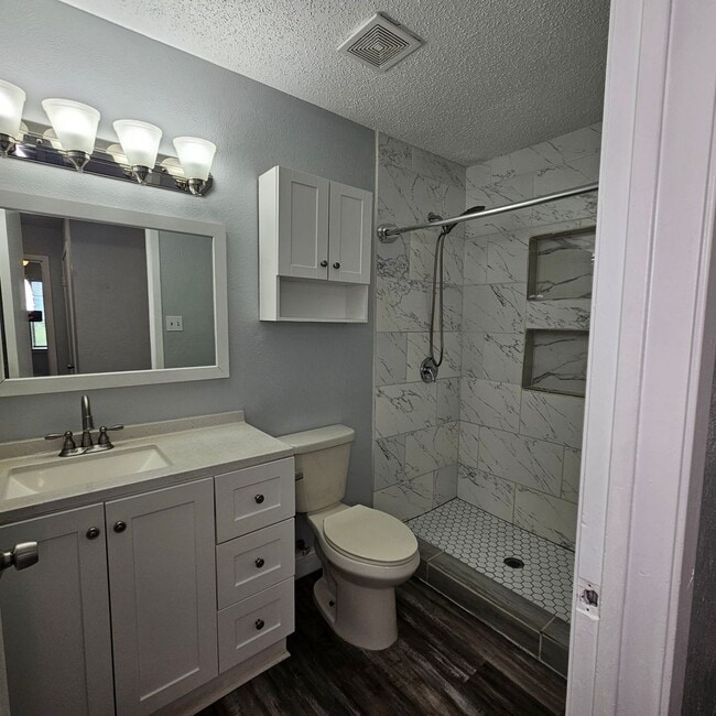 Building Photo - Winter Park Special