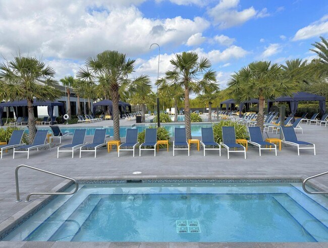 Building Photo - 17299 Pagoda Palms Dr