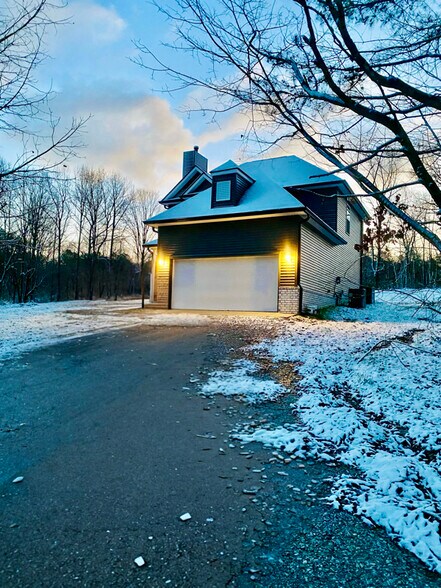 Building Photo - 101 Pine Thicket Rd