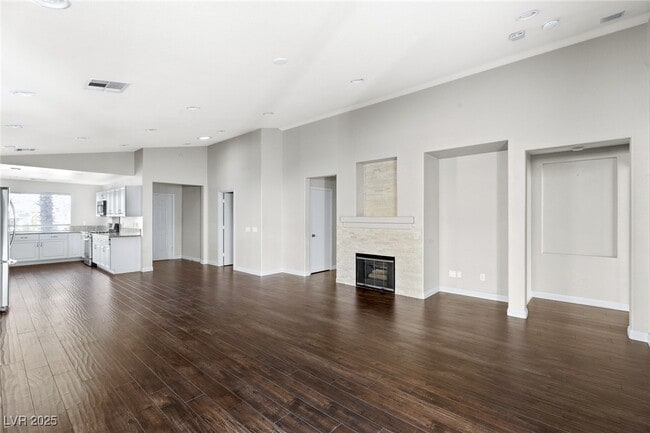 Building Photo - 2721 Willow Basket Ln