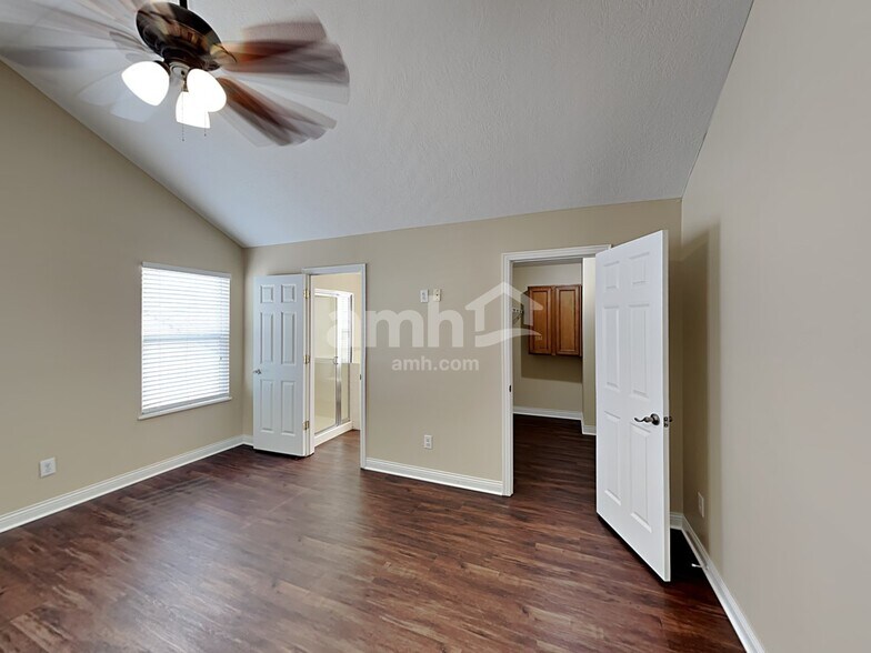 Building Photo - 7200 Winterbek Ave