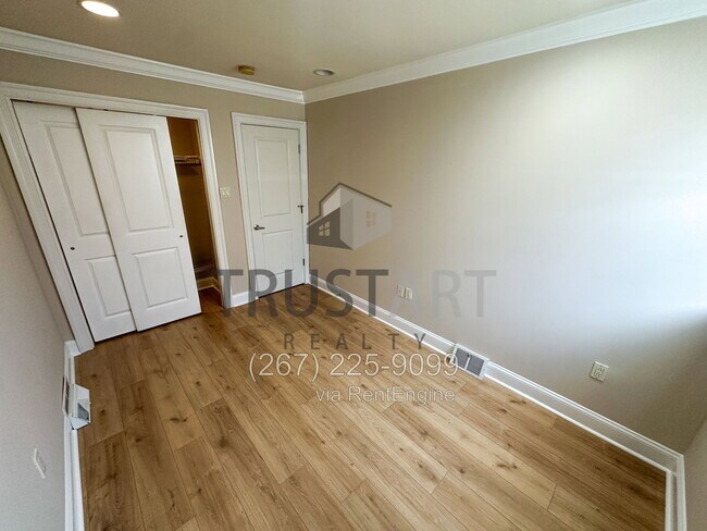 Building Photo - 3950 Constance Rd