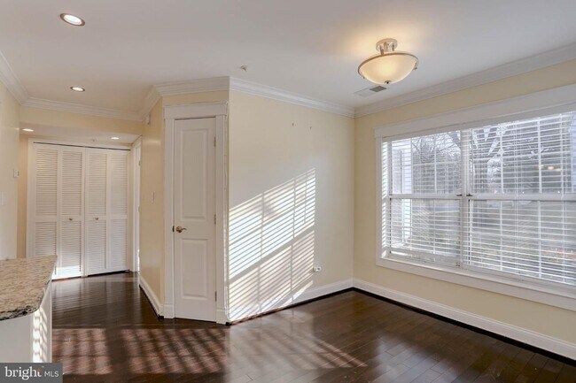 Building Photo - 1st Floor Bowie Condo