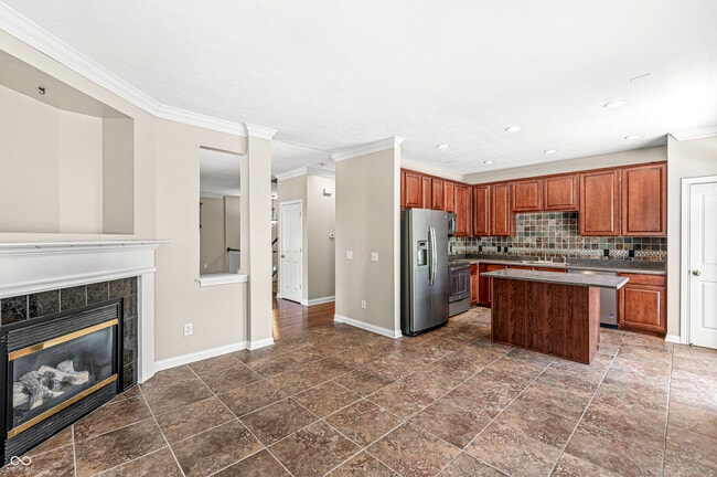 Building Photo - 12764 Edgemont Way
