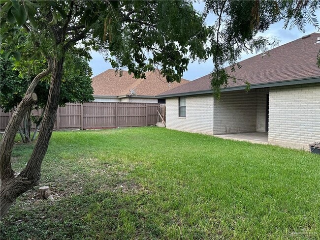 Building Photo - 4705 Savannah Dr