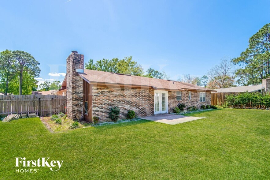 Building Photo - 1746 Cinnamon Dr