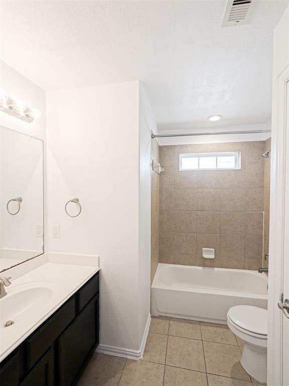 Building Photo - 24606 Forest Canopy Dr