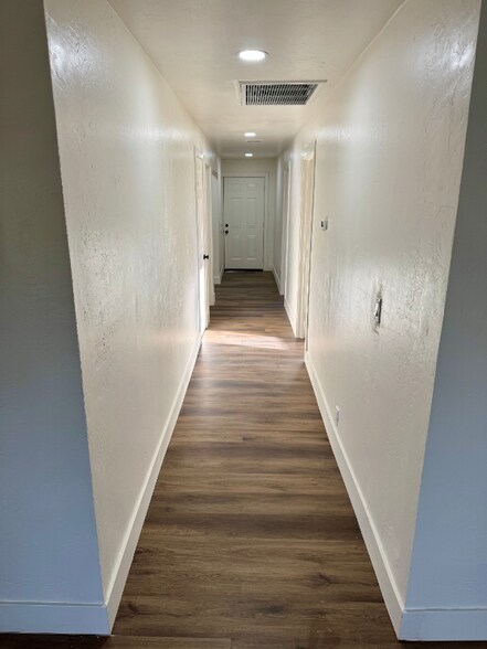 Building Photo - 1 2nd St