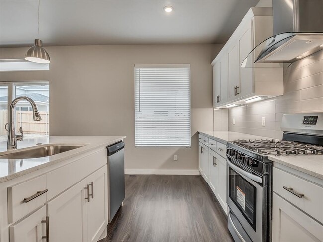 Building Photo - 520 NW 176th Terrace