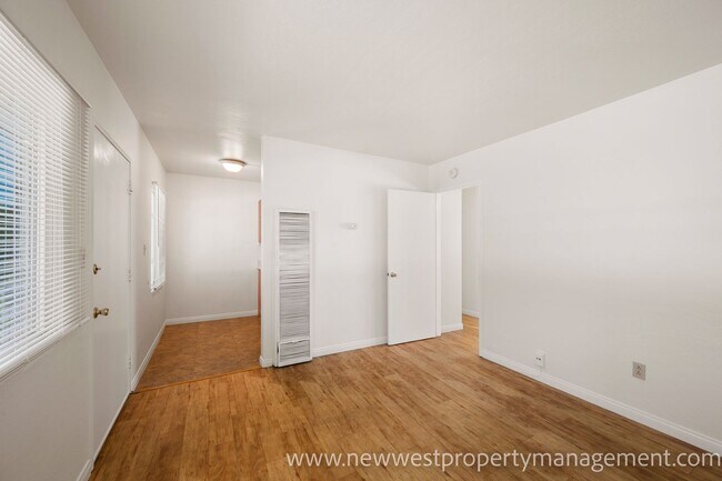 Building Photo - 551 22nd St