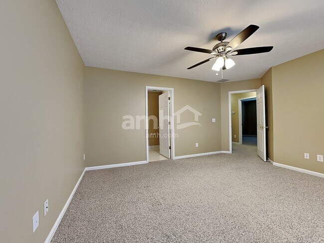 Building Photo - 123 Shaw Rd