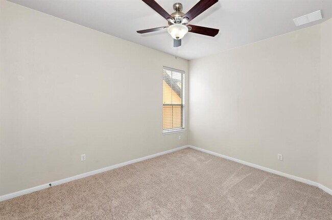 Building Photo - 11400 W Parmer Ln
