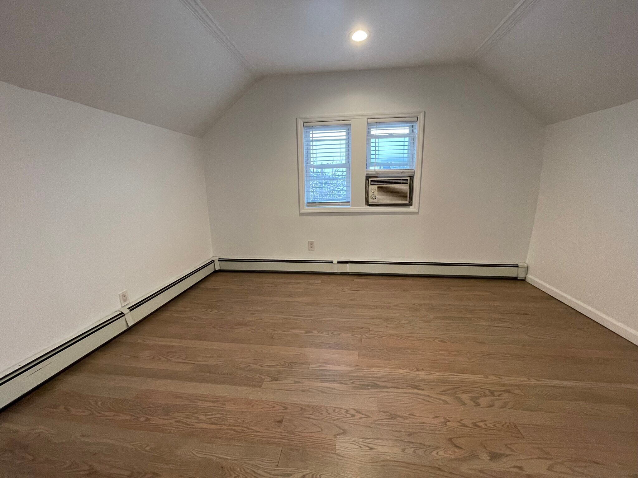 Building Photo - 101 Florida St