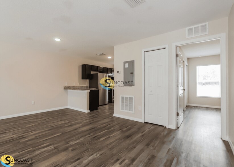 Building Photo - 8024 Juniper Rd