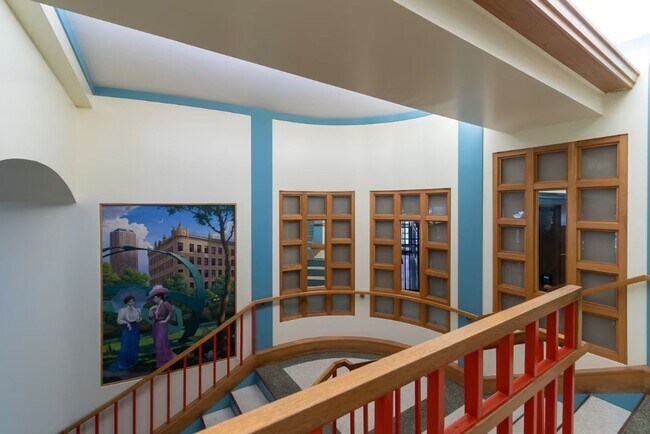 Building Photo - Beautiful Furnished 2-Bed, 2-Bath Condo in the Heart of Downtown Des Moines