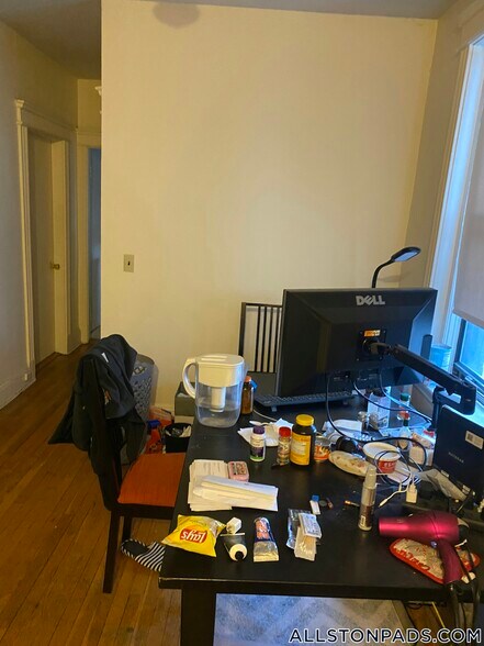 Building Photo - 1148 Commonwealth Ave