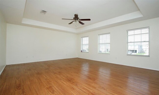 Building Photo - 16755 N Thrasher Dr