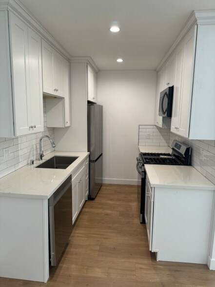 Building Photo - 3090 Weldon Ave