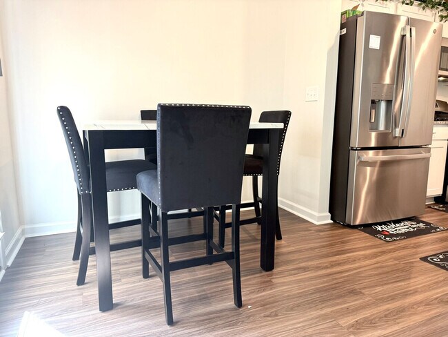 Building Photo - 2794 Prince Charles Ct