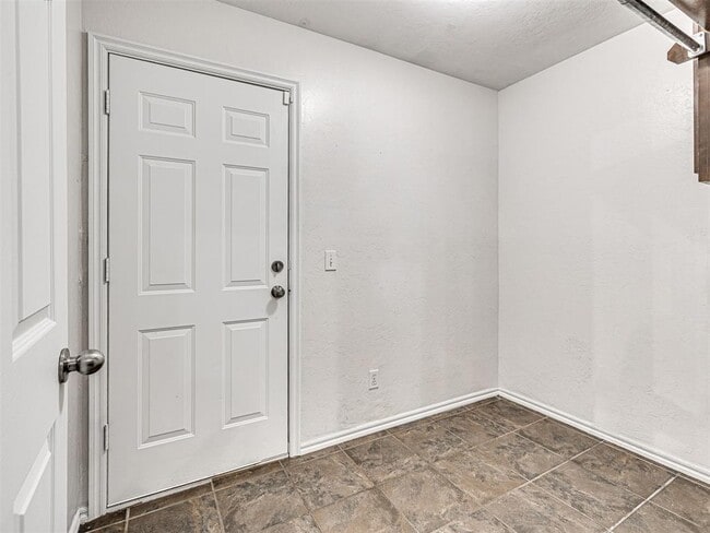Building Photo - 4917 NW 164th Terrace