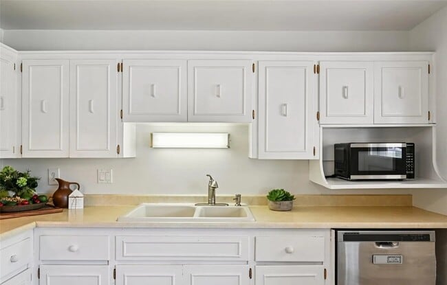 Building Photo - 6781 Quay Ct