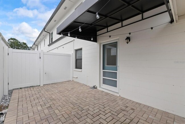 Building Photo - 3909 W Cleveland St