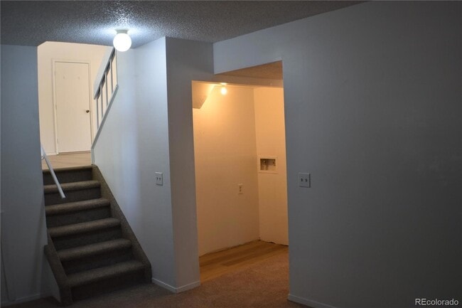 Building Photo - 4585 Gatewood Dr