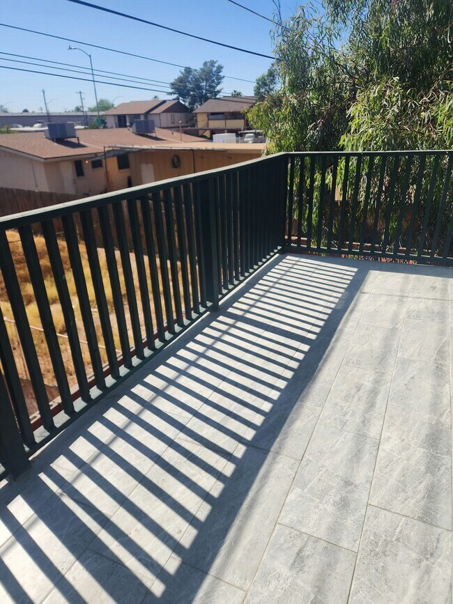 Building Photo - 317 S Stapley Dr