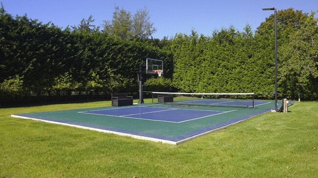 Building Photo - 173 Ferry Rd