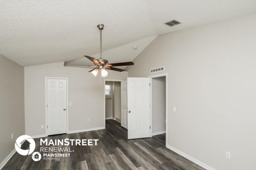 Building Photo - 933 Carver Rd SE