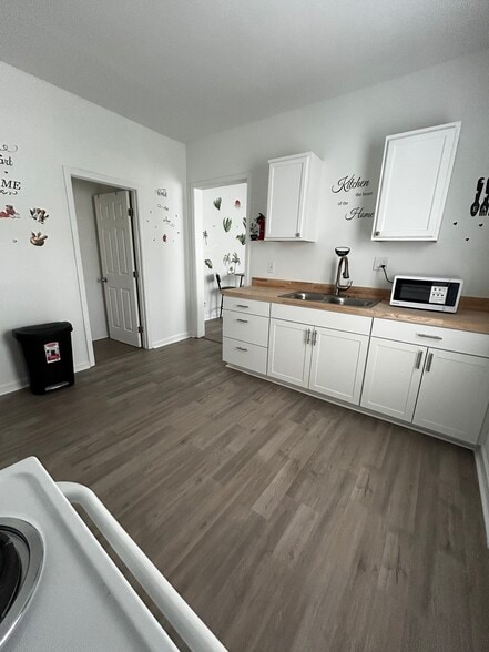 Kitchen - 2809 7th St SW